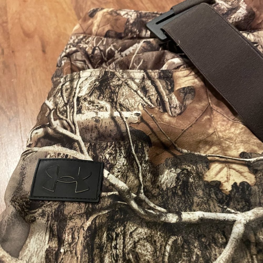 Under Armour Men's Heavy Duty Pants - Picture 2 of 3